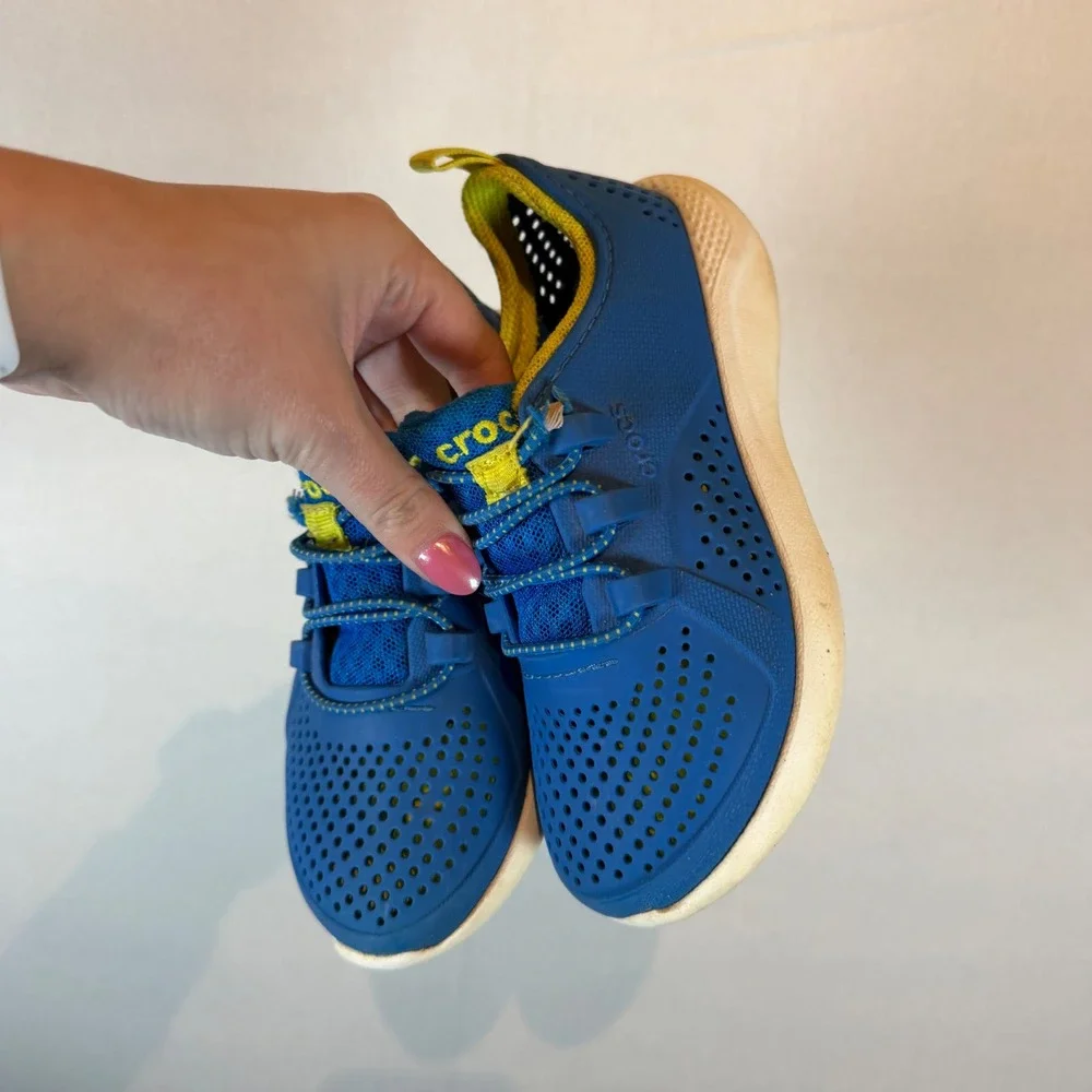 Crocs Kids LiteRide Pacer Blue Yellow Slip On Bungee Sneakers 205911‎ Size C11